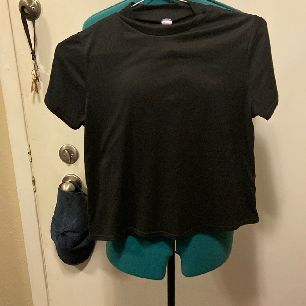 Crop Top w/mock turtleneck short sleeves Black silky feel small